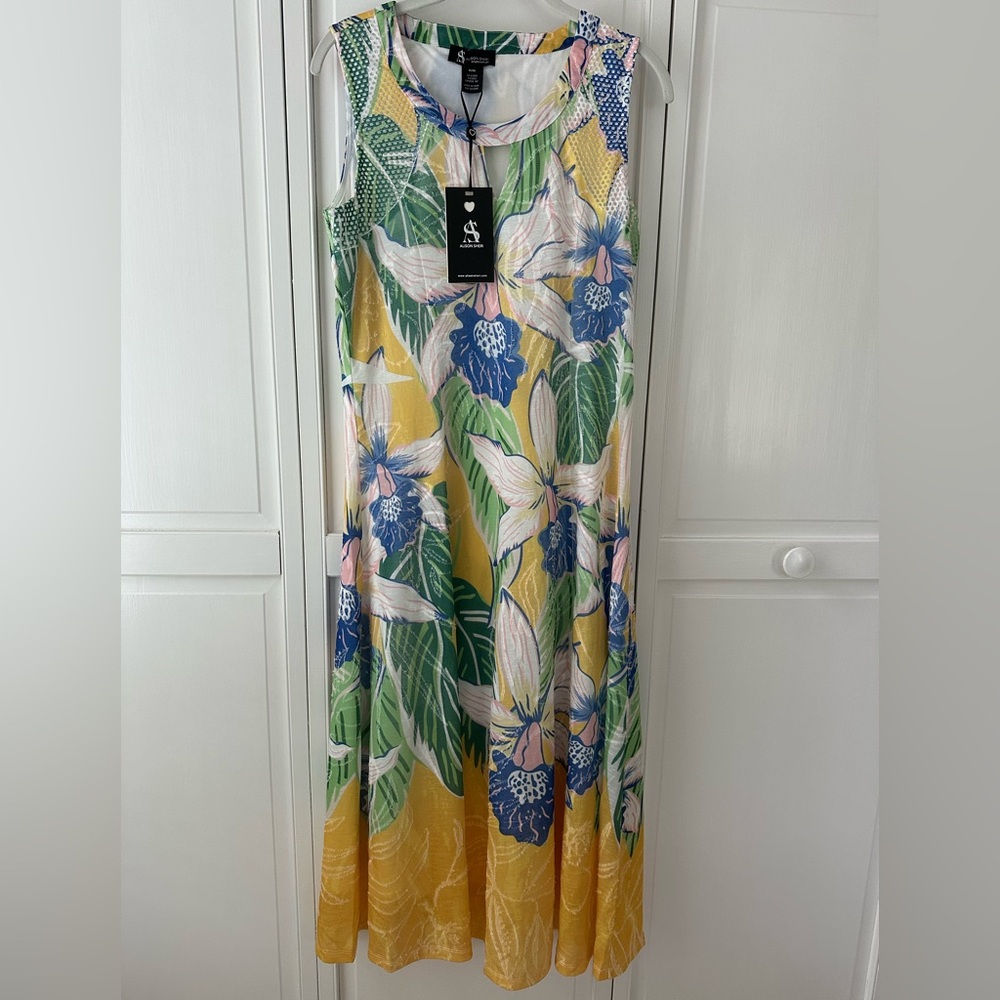 NWT Alison Sheri Dress
